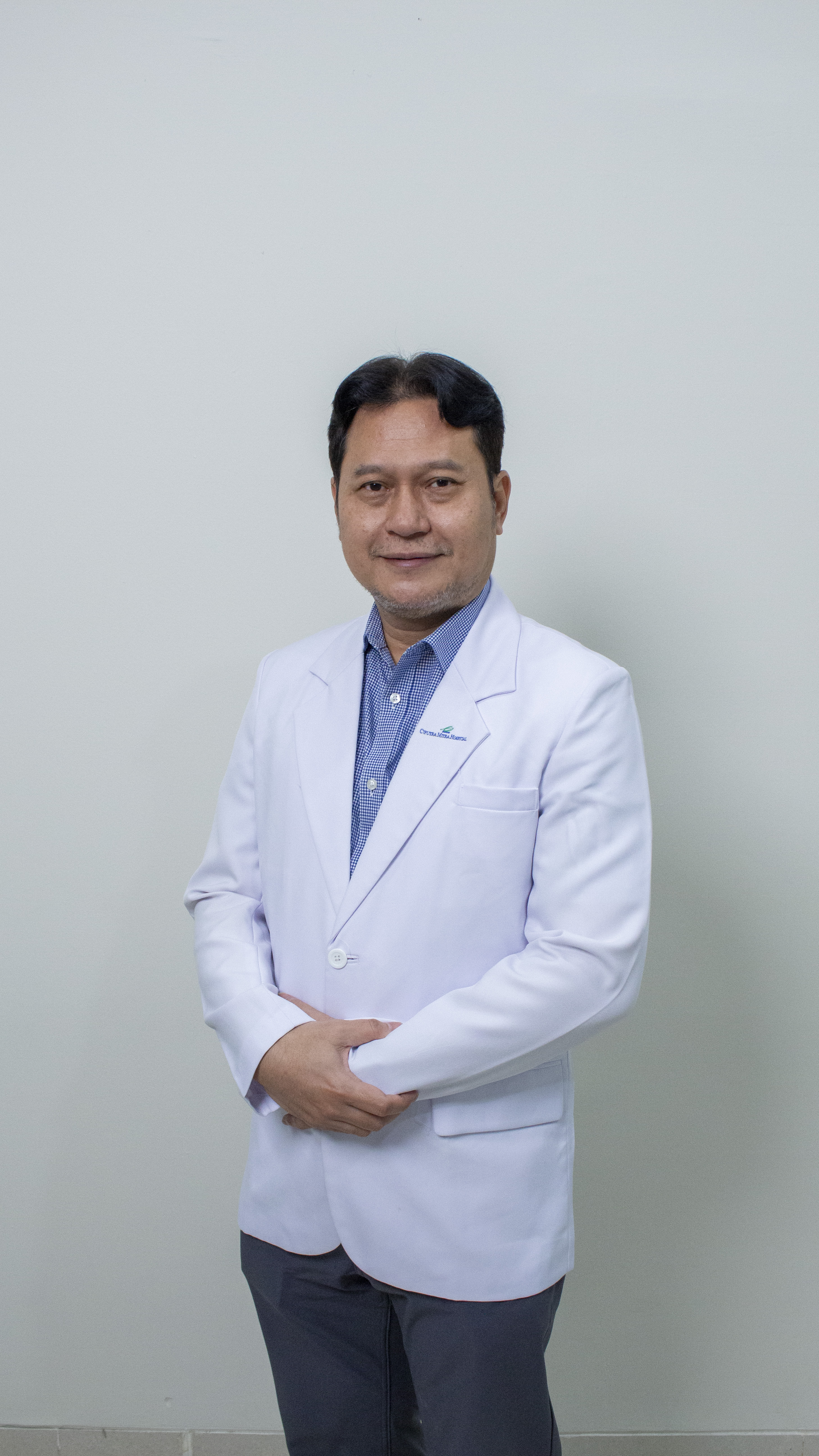 Dr.dr. Husna Dharma Putera, M. Si, Sp. OT (K)