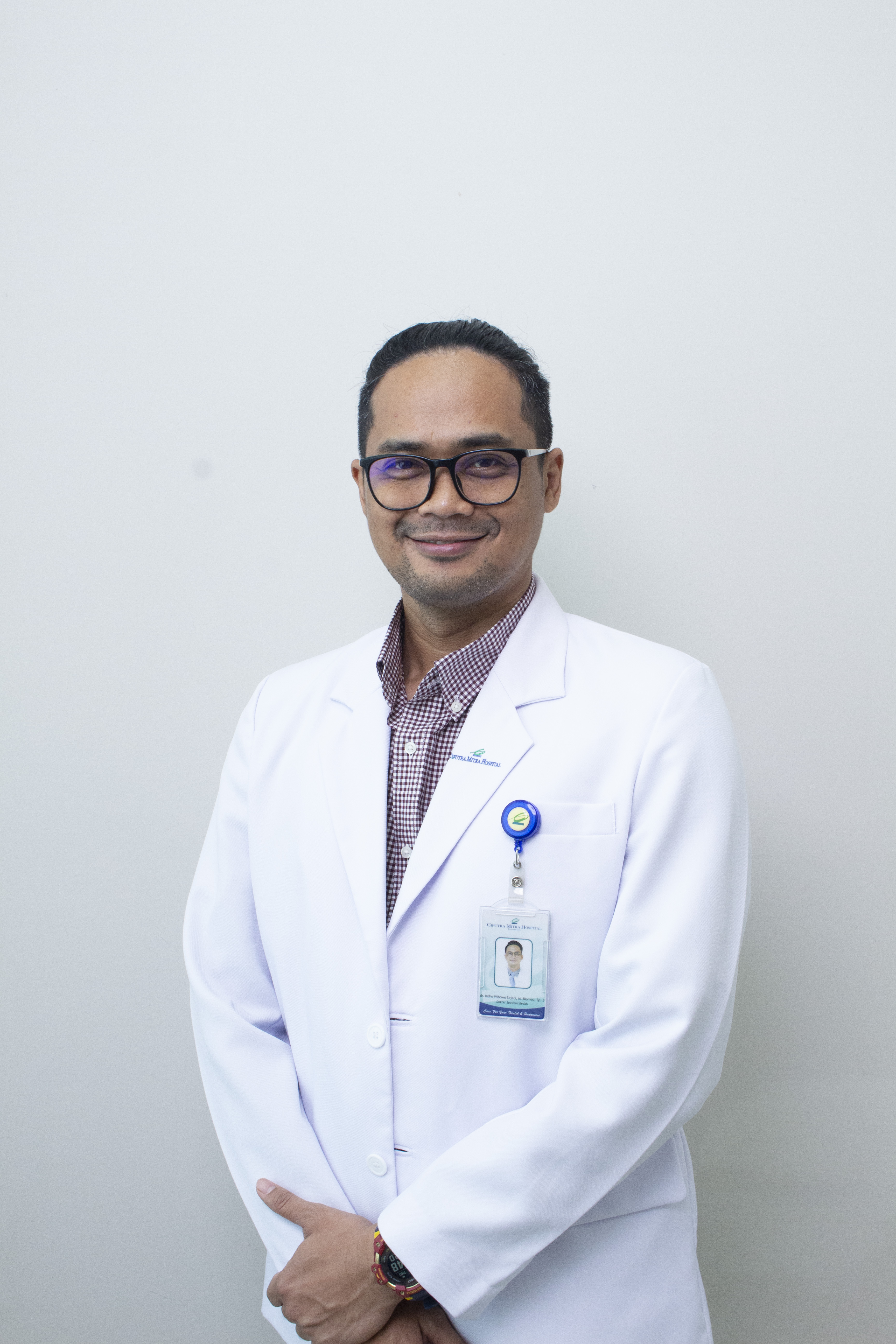 dr. Indro Wibowo Sejati, M.Biomed, Sp. B